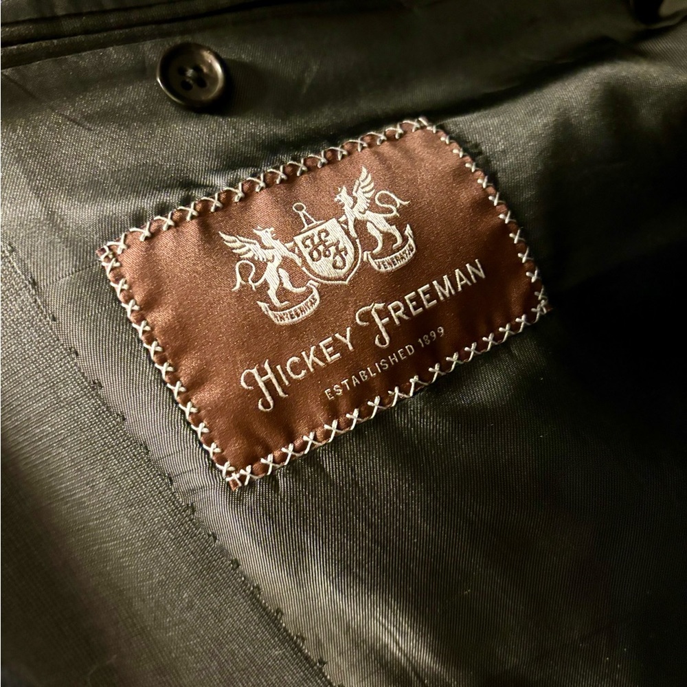100% Italian Worsted Wool made for Hickey Freeman